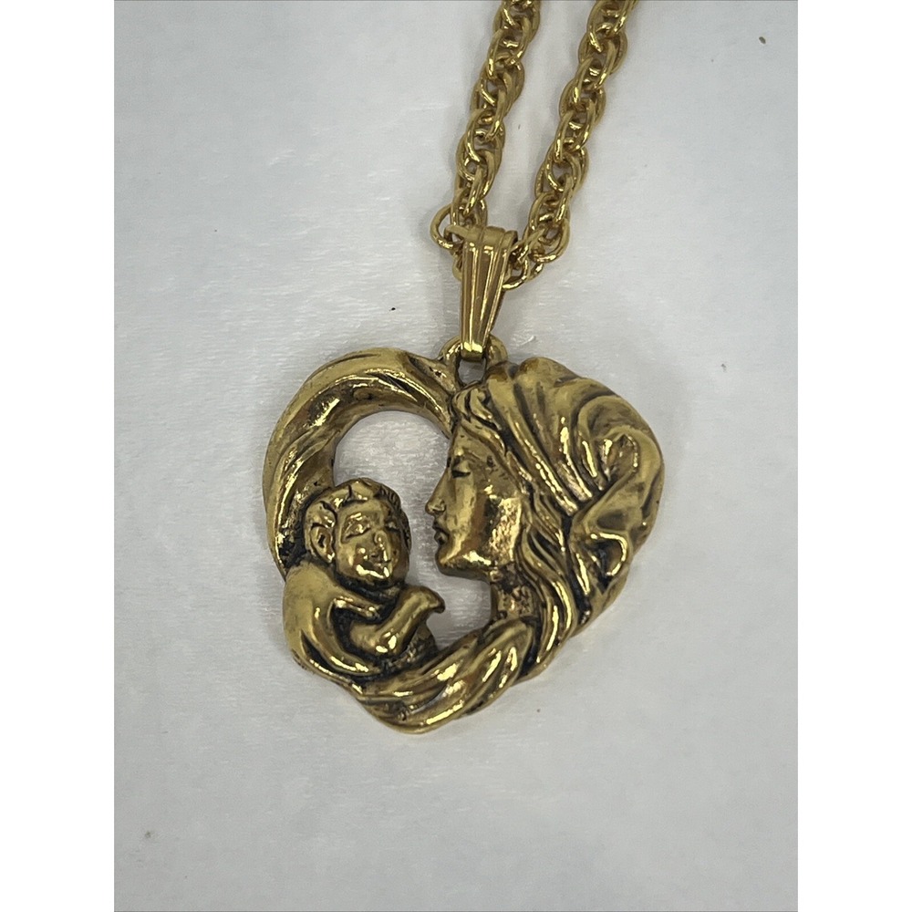 Vintage 1990s Avon‎ Madonna & Child Pendant Necklace Gold Tone - 19"